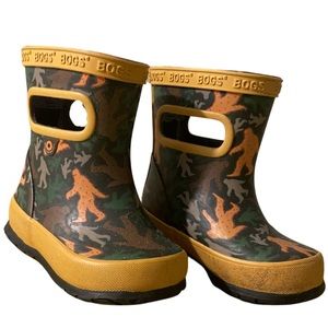 Bogs Baby/Toddler Size 4 Rain Boots